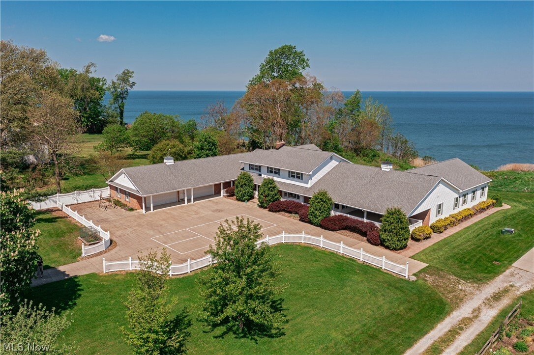 House in Conneaut, Ohio, United States 1 - 17984722