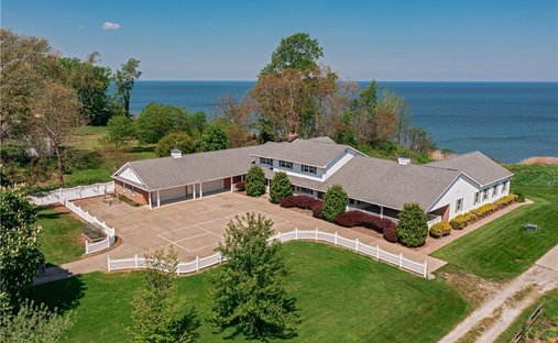 House in Conneaut, Ohio, United States 1