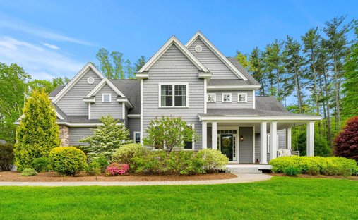 House in Bedford, New Hampshire, United States 1