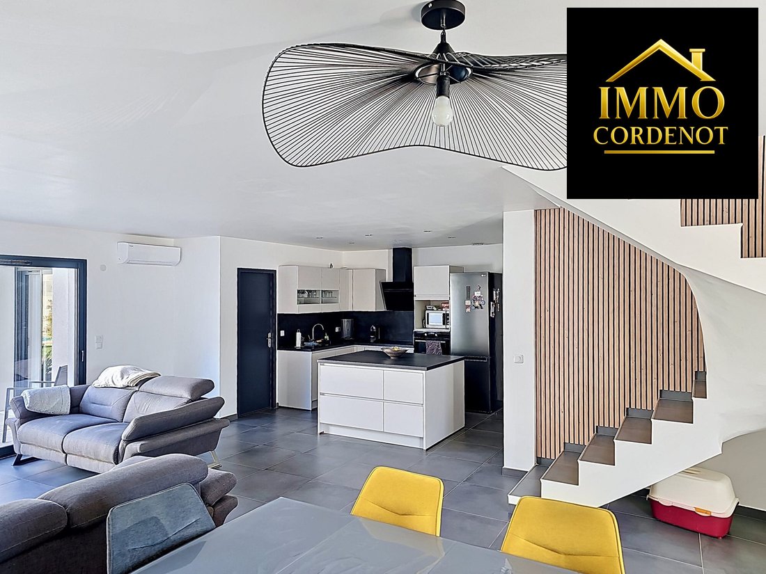 Villa in Rocbaron, Provence-Alpes-Côte d'Azur, France 4 - 17990458