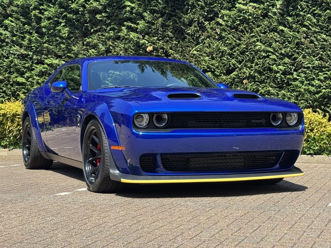 Coupe in Leatherhead, United Kingdom 2 - 17987939