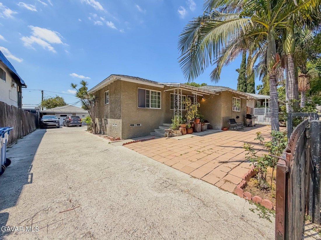 Los Angeles, California, United States 1 - 17986890