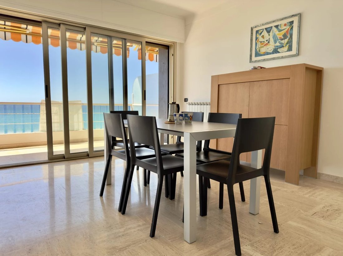 Apartment in Menton, Provence-Alpes-Côte d'Azur, France 4 - 17984493