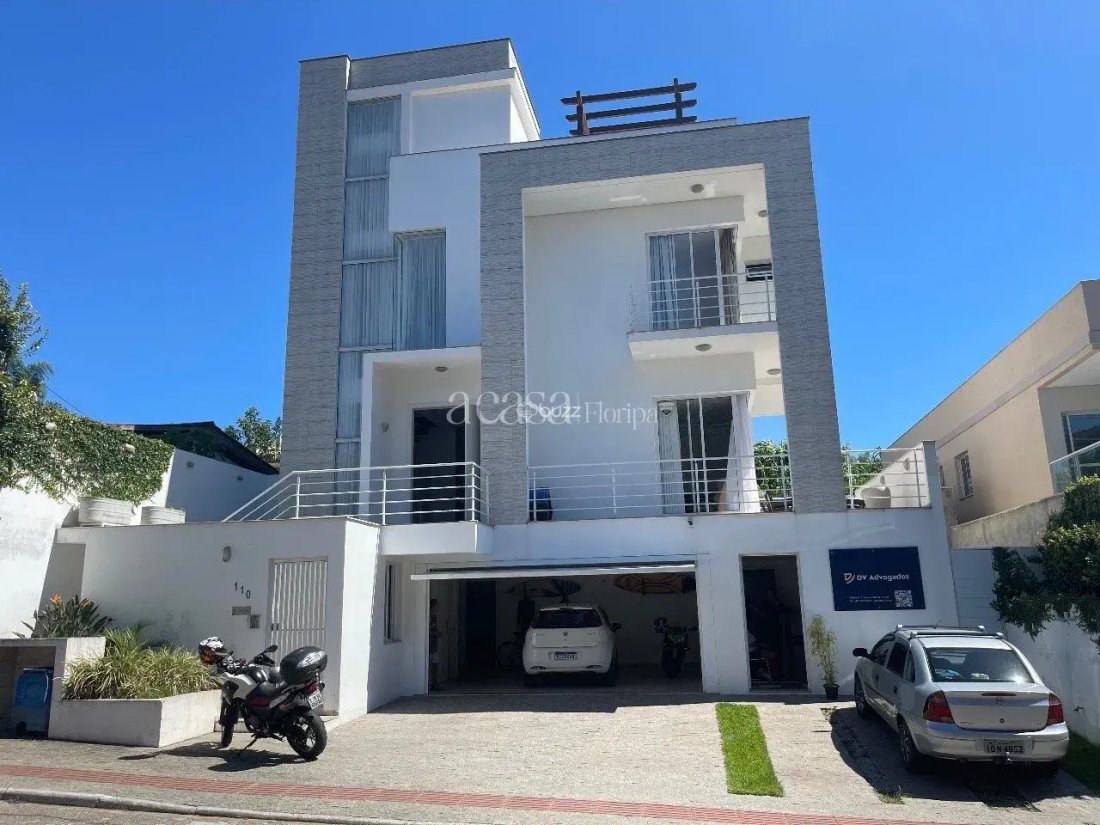 House in Florianópolis, State of Santa Catarina, Brazil 1 - 17984256