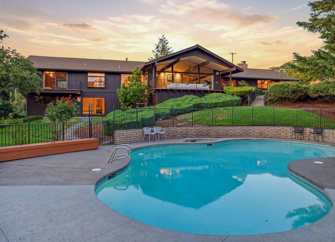 House in Medford, Oregon, United States 2 - 17994187