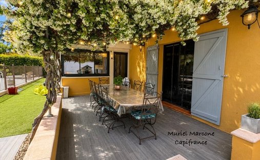 Haus in Pertuis, Provence-Alpes-Côte d'Azur, Frankreich 1