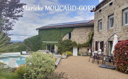 Villa in Les Villettes, Auvergne-Rhône-Alpes, France 1