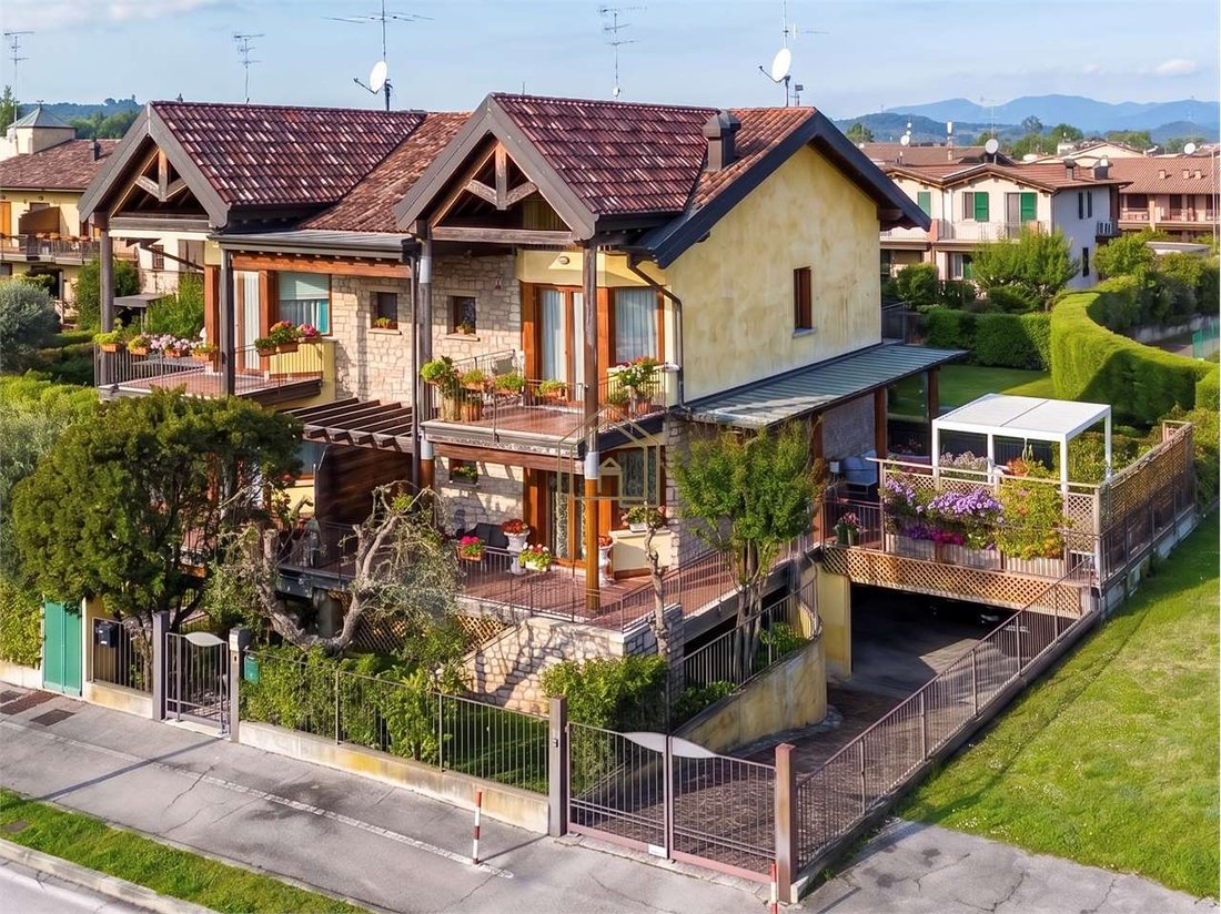 Villa in Entroterra, Desenzano del Garda, Lombardy 1 - 17237190