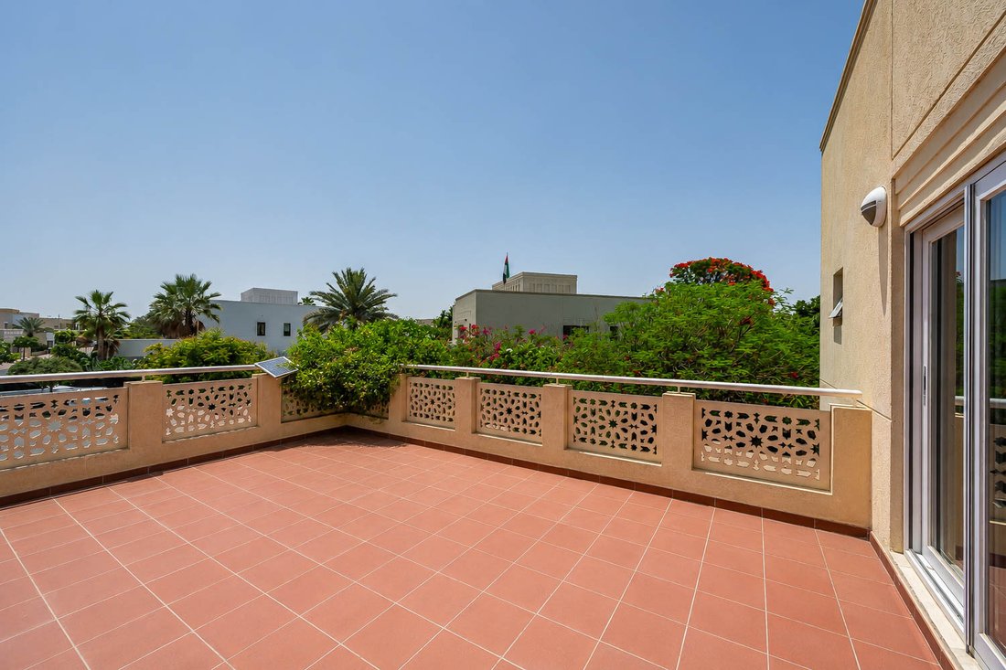 House in Al Wasl, Dubai, United Arab Emirates 1 - 17990218