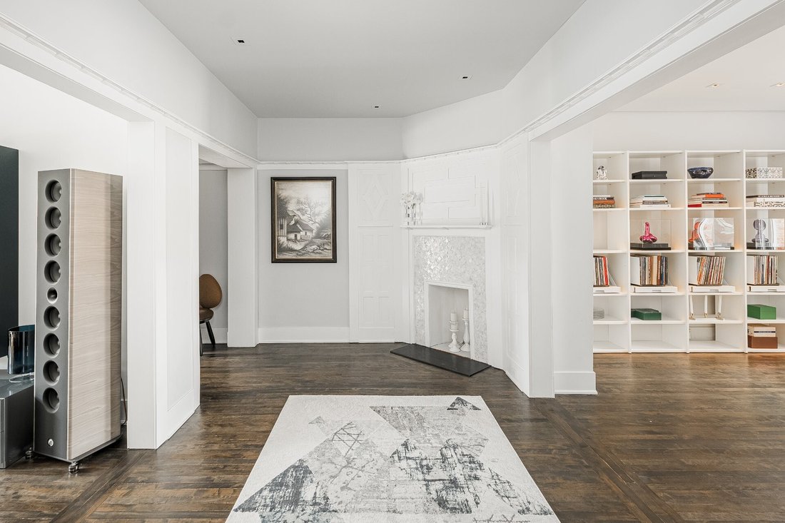 House in Westmount, Quebec, Canada 5 - 17990251