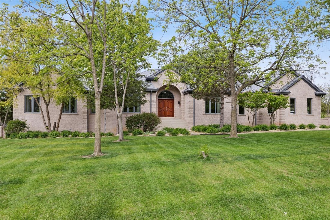 House in Lemont, Illinois, United States 1 - 17994834