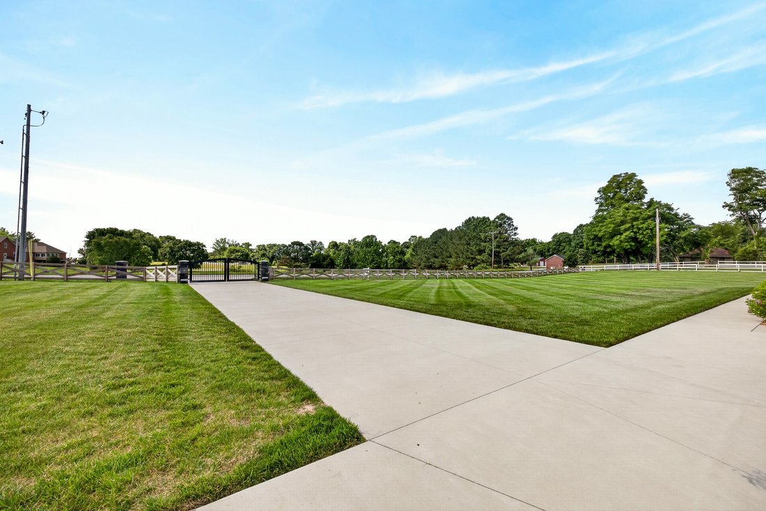 House in Clarksville, Tennessee, United States 4 - 17991155