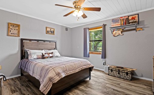 House in Ben Wheeler, Texas, United States 1