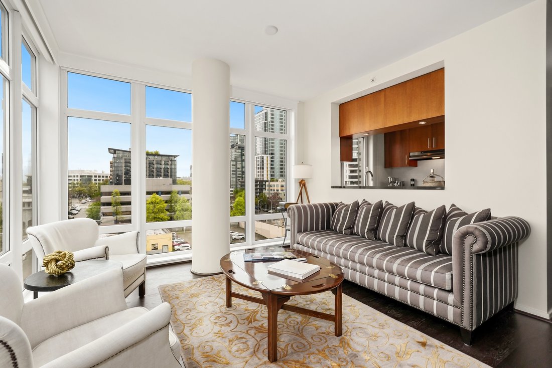Condo in Seattle, Washington, United States 5 - 17987068