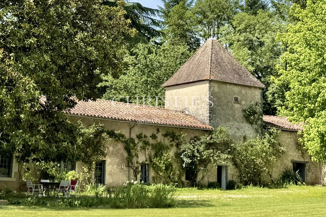Estate in Saint-Claud, Nouvelle-Aquitaine, France 4 - 17993688