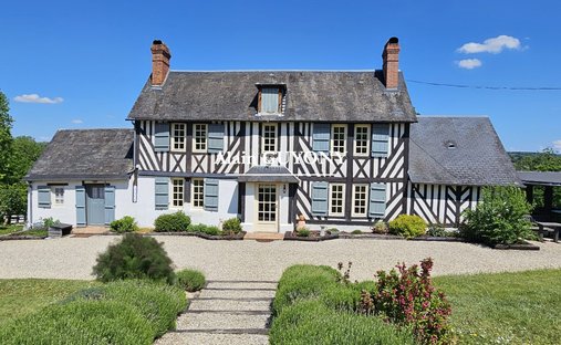 House in Livarot, Livarot-Pays-d'Auge, France 1