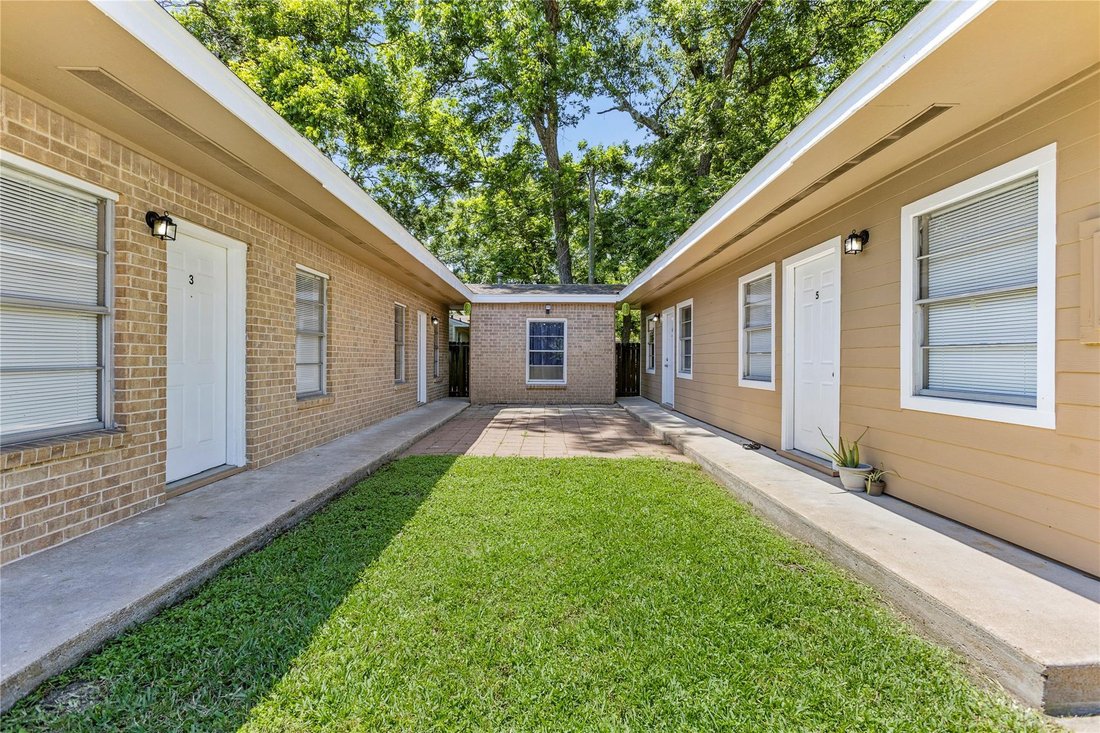 Alvin, Texas, United States 2 - 17994753