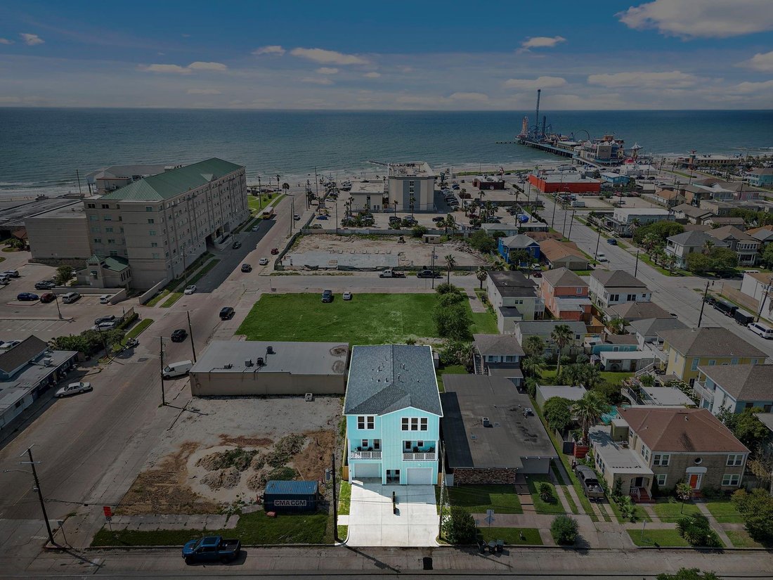 House in Galveston, Texas, United States 1 - 17989026
