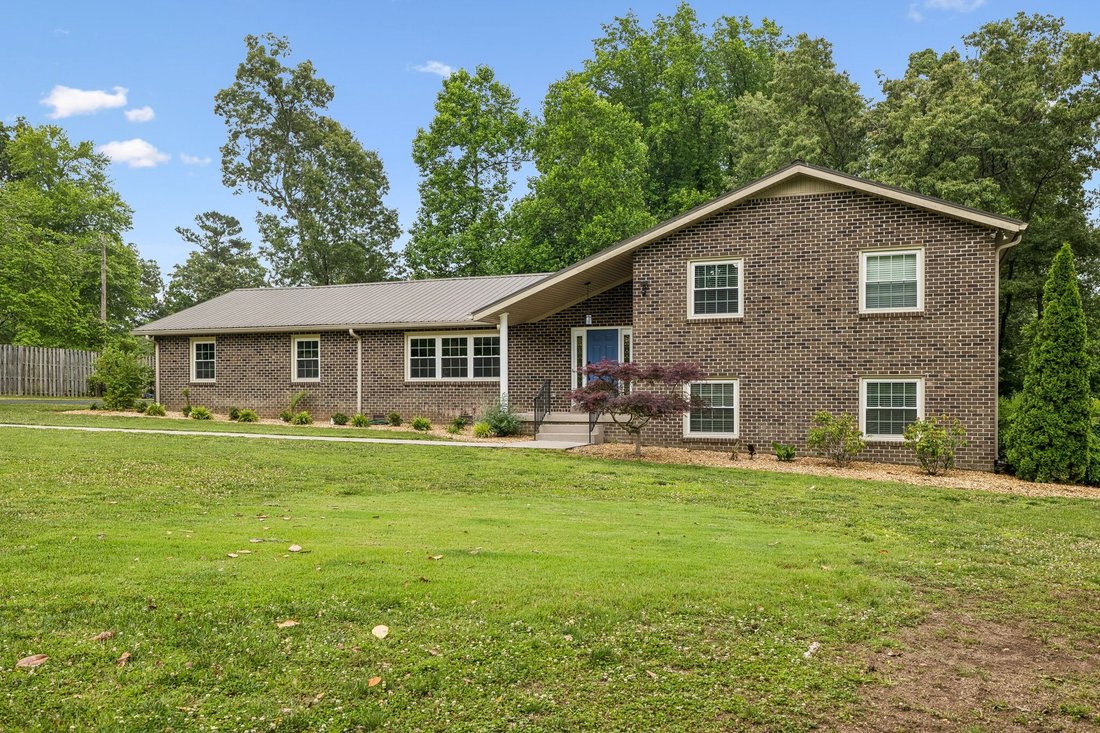House in Tullahoma, Tennessee, United States 3 - 17987940