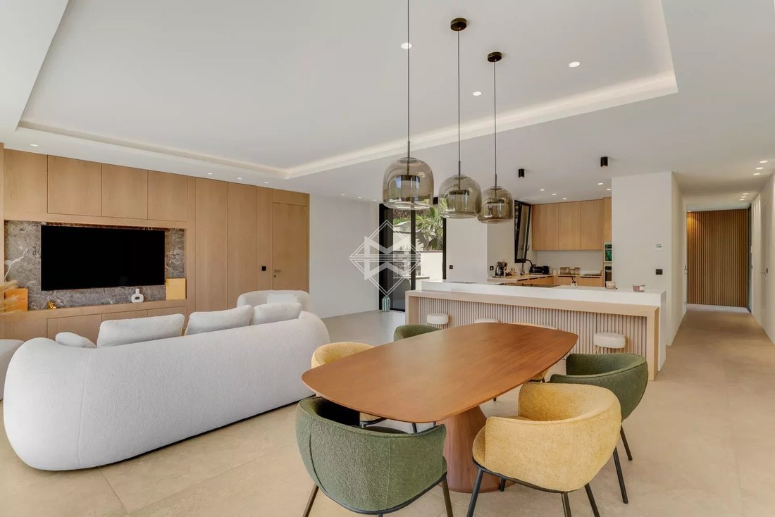 Villa in Le Plan-de-la-Tour, Provence-Alpes-Côte d'Azur, France 5 - 17986470
