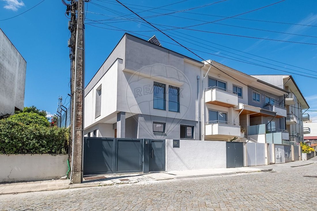 House in Fanzeres e Sao Pedro da Cova, Porto District, Portugal 3 - 17852403
