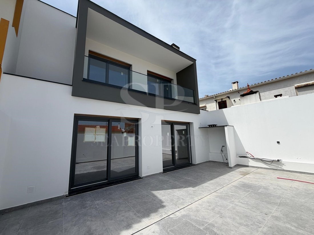House in Peniche, Leiria District, Portugal 1 - 16599598