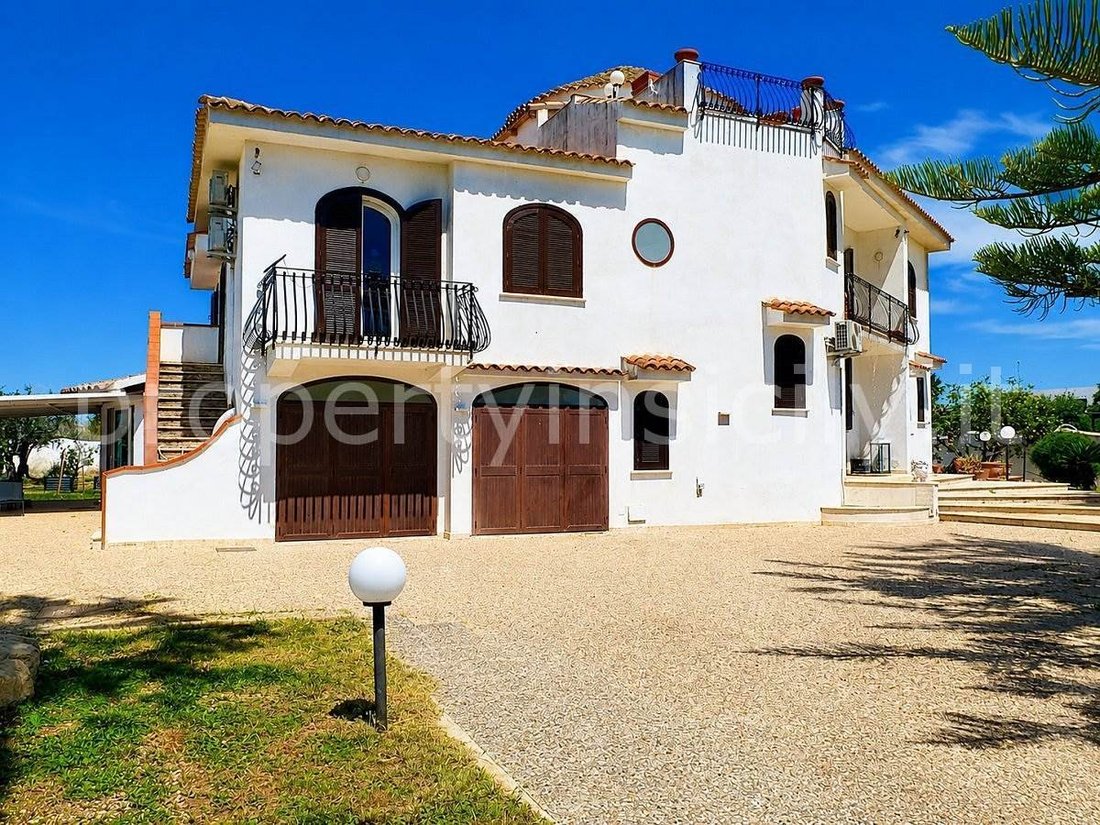 Villa in Fontane Bianche - Cassibile, Fontane Bianche, Sicily 2 - 17989478