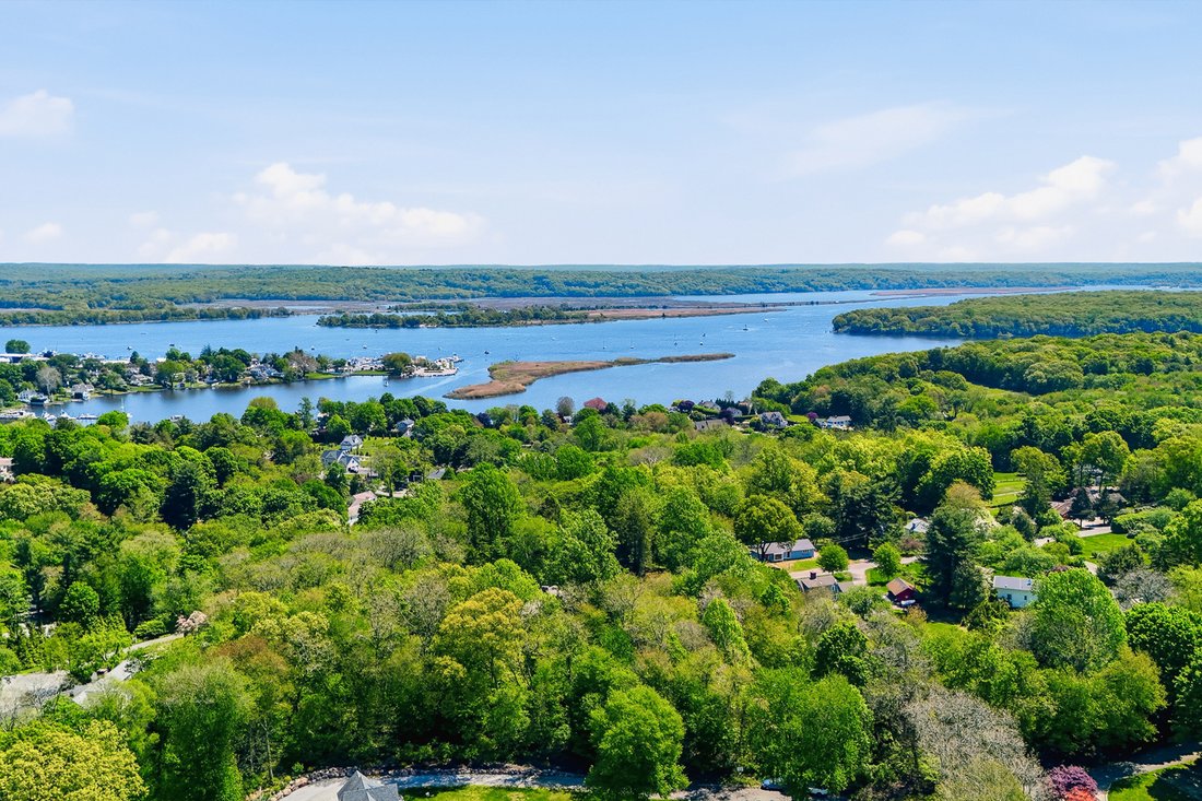 House in Essex, Connecticut, United States 3 - 17984283