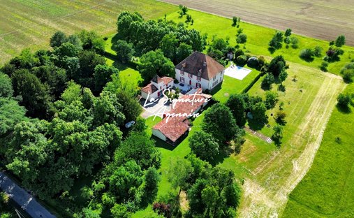 House in Montesquieu, Nouvelle-Aquitaine, France 1