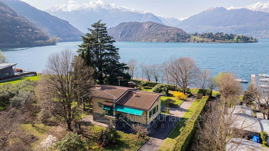 Villa in Colico Piano, Lombardy, Italy 1 - 17995068