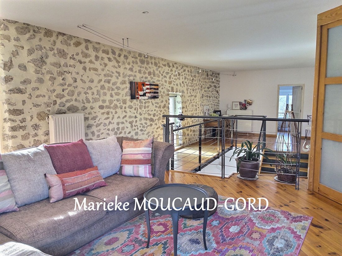 Villa in Les Villettes, Auvergne-Rhône-Alpes, France 4 - 17986676