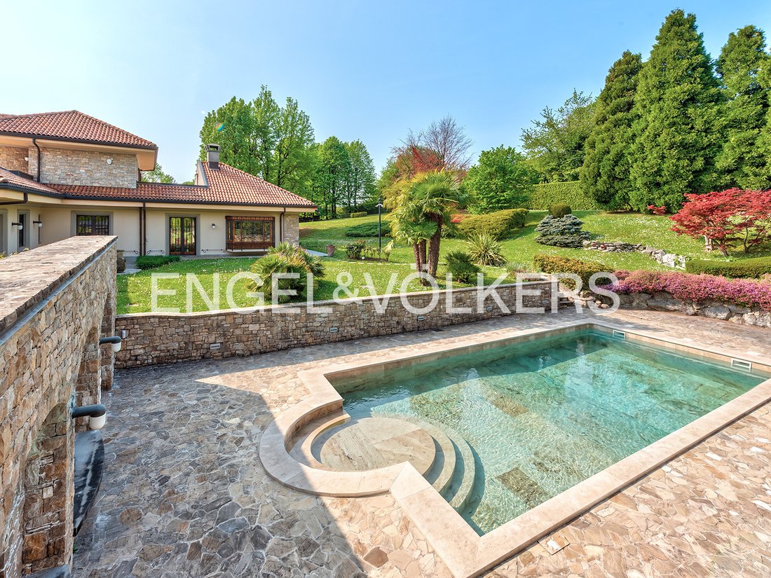 Villa in Sirtori, Lombardy, Italy 3 - 17983988