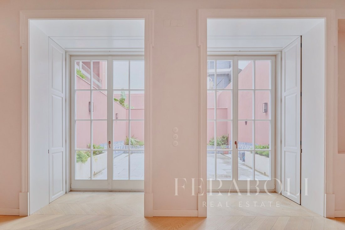 Apartment in Santo Antonio, Lisbon, Portugal 2 - 17478140