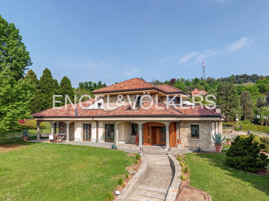Villa in Sirtori, Lombardy, Italy 4 - 17983988