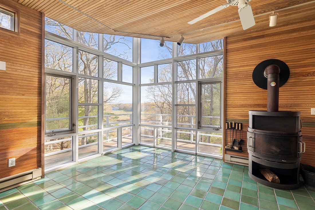 House in Dartmouth, Massachusetts, United States 3 - 17984280