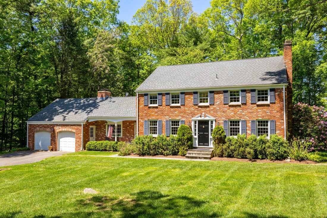 House in Avon, Connecticut, United States 1 - 17984284