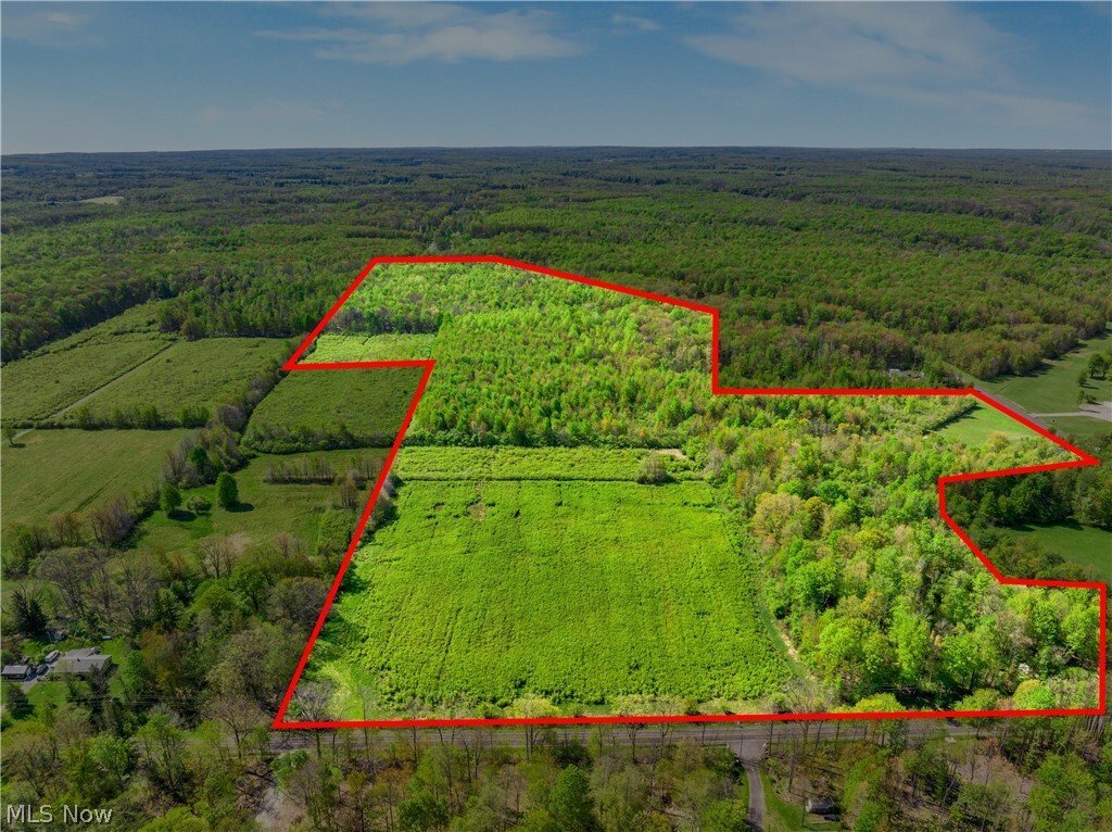 Land in Thompson, Ohio, United States 1 - 17753800