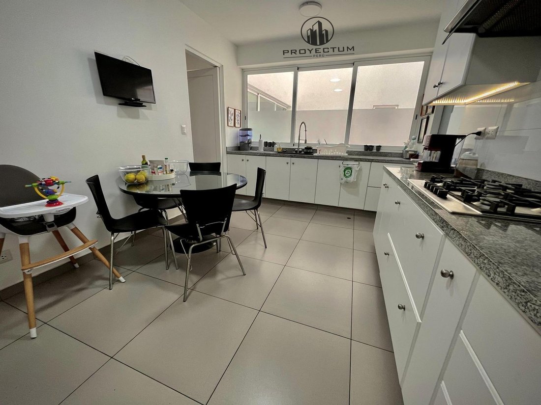 Apartment in Lima, Belarus 3 - 17984650