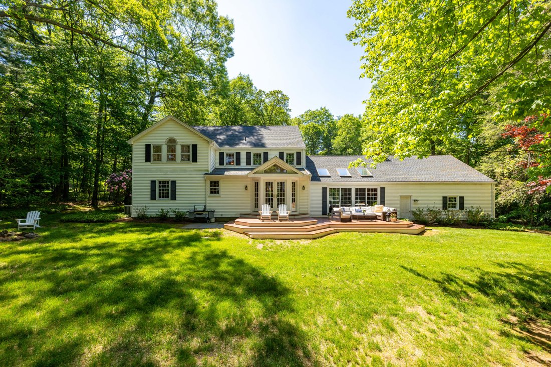 House in Avon, Connecticut, United States 2 - 17984284