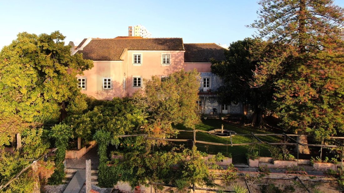 House in Misericordia, Lisbon, Portugal 4 - 17984097