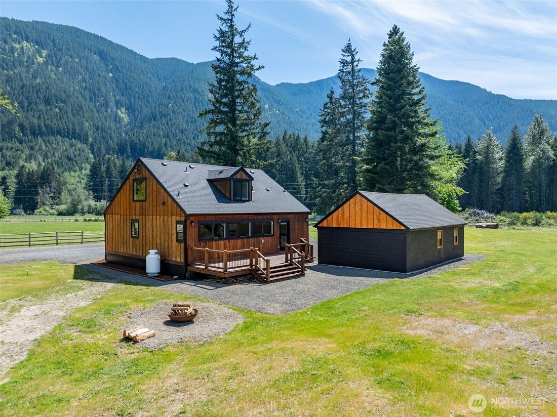 Packwood, Washington, United States 3 - 17984268