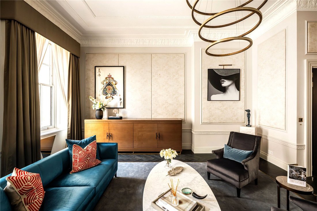 Apartment in Belgravia, Westminster, England 3 - 17984815