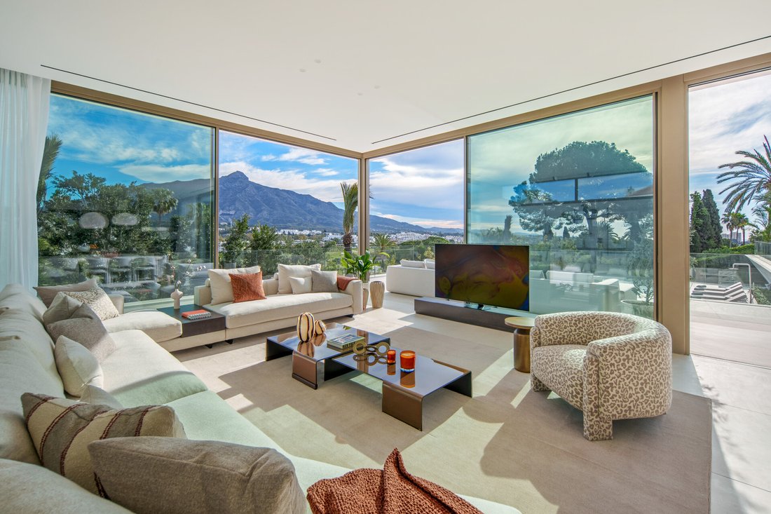 Villa in Nueva Andalucia, Marbella, Spain 5 - 17984751