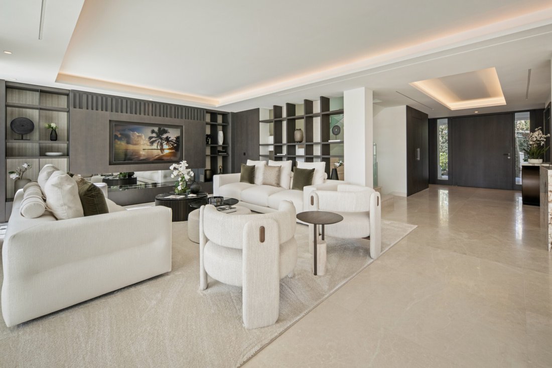 Villa in Nueva Andalucia, Marbella, Spain 4 - 17984796