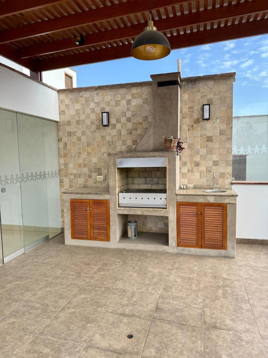 Apartment in Lima, Belarus 4 - 17984526