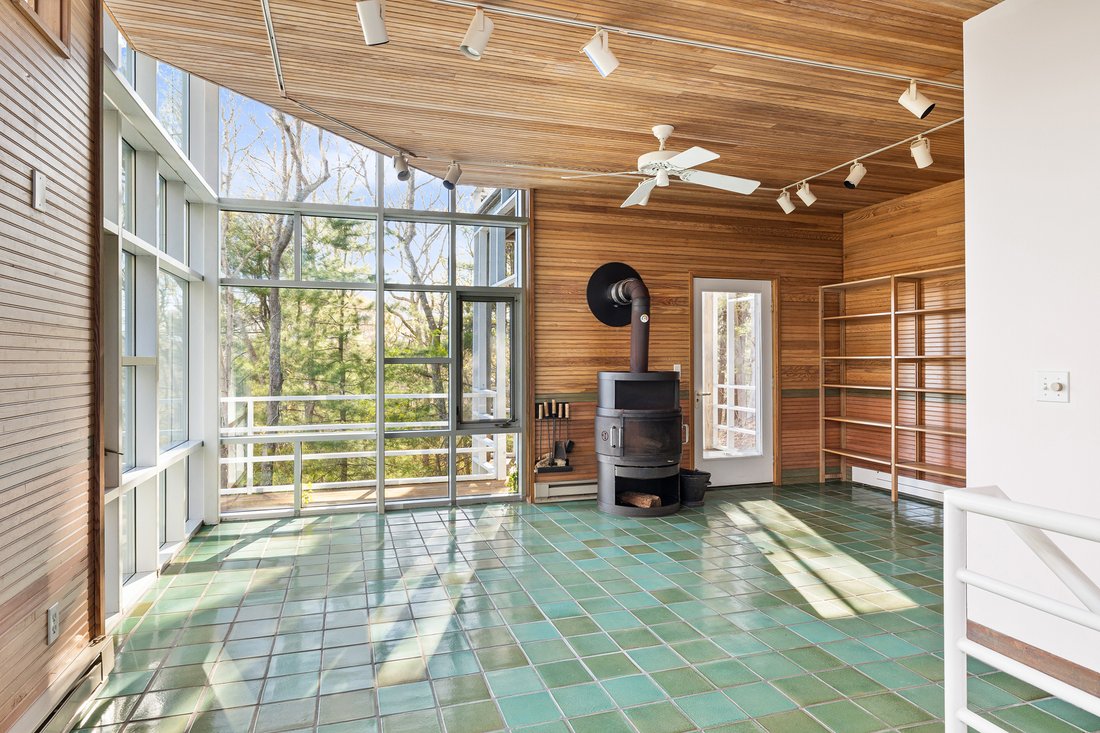 House in Dartmouth, Massachusetts, United States 4 - 17984280