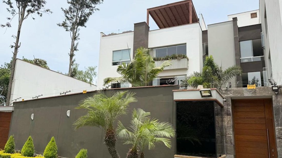 Apartment in Lima, Belarus 1 - 17984526