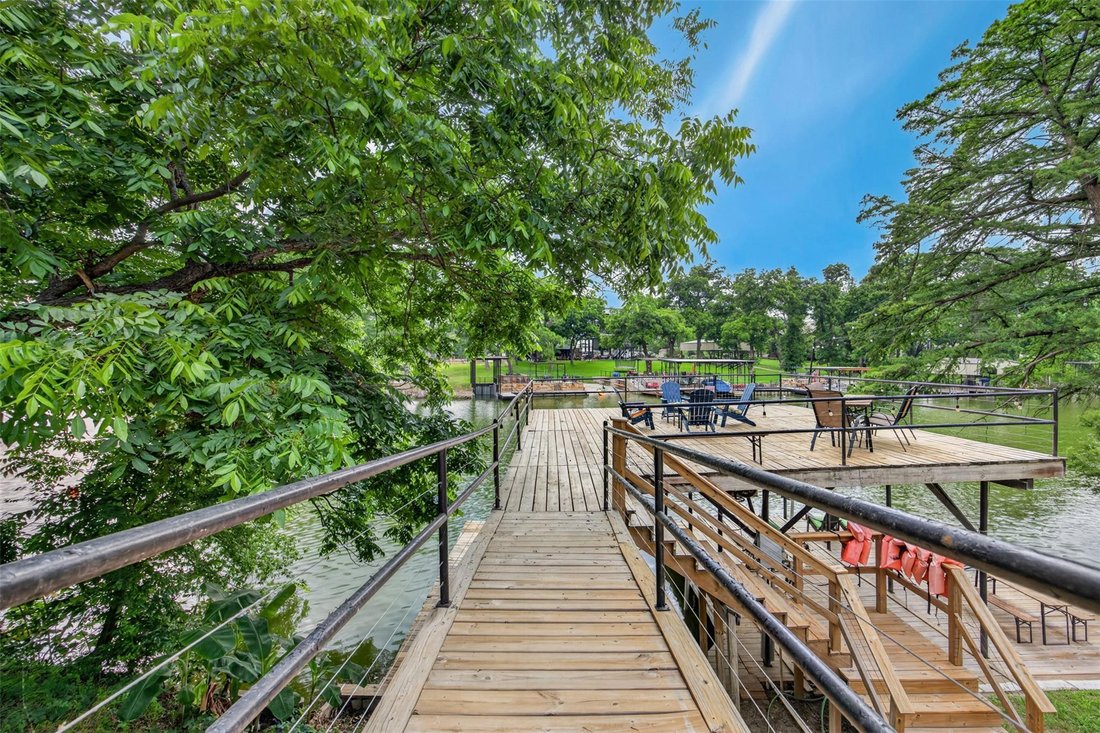 House in McQueeney, Texas, United States 4 - 16590705