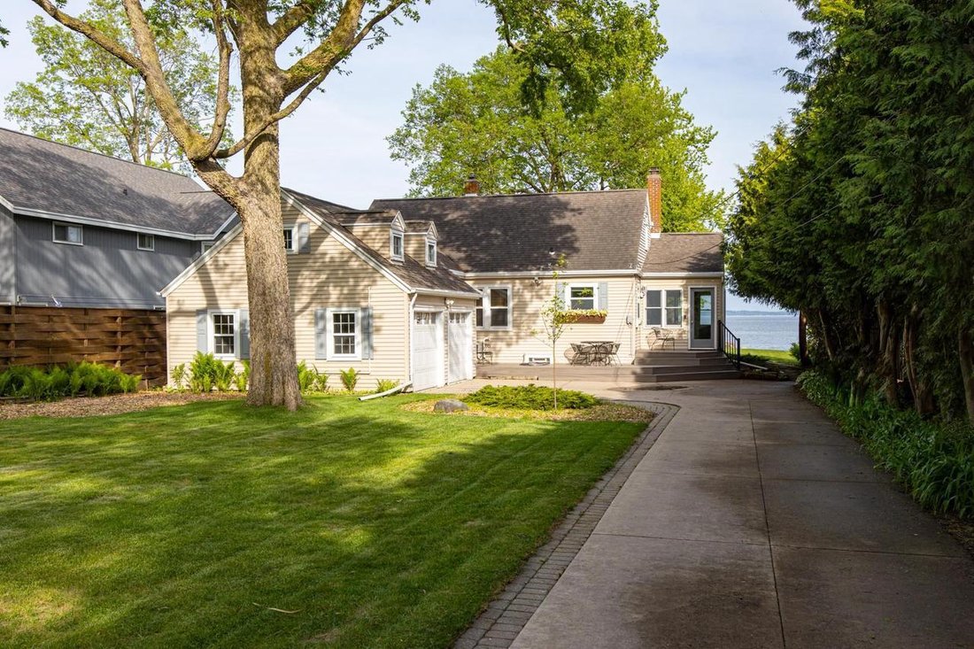 House in Neenah, Wisconsin, United States 2 - 17988195