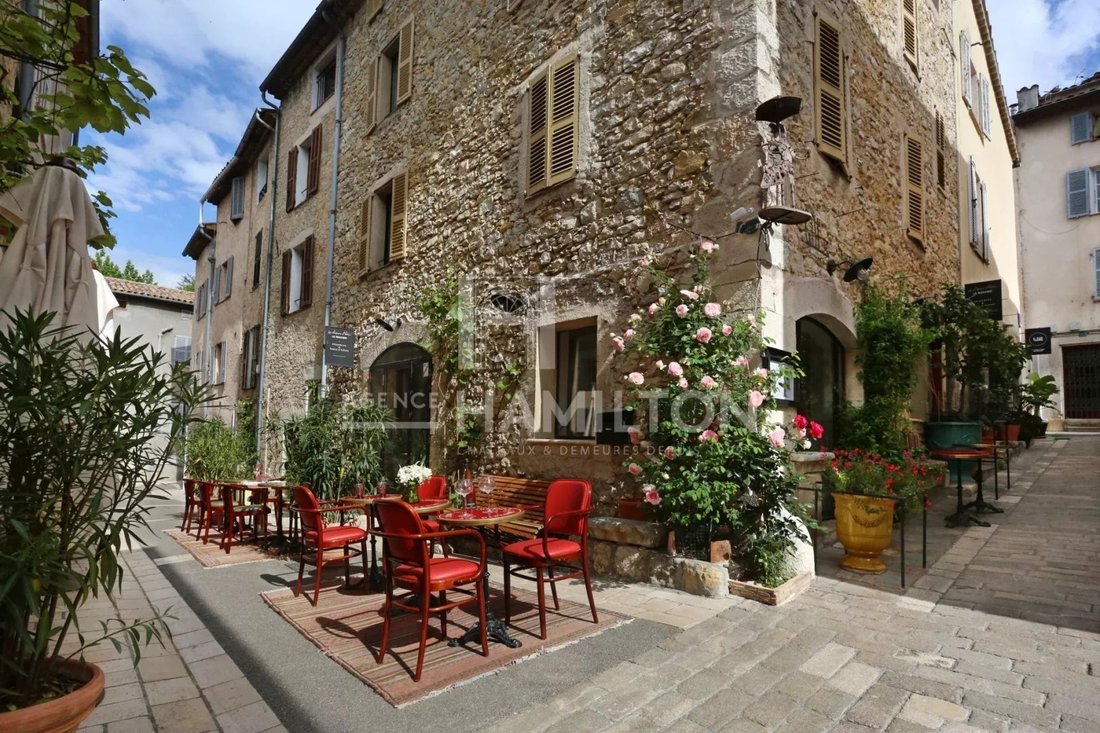 Villa in Valbonne, Provence-Alpes-Côte d'Azur, France 2 - 17992460